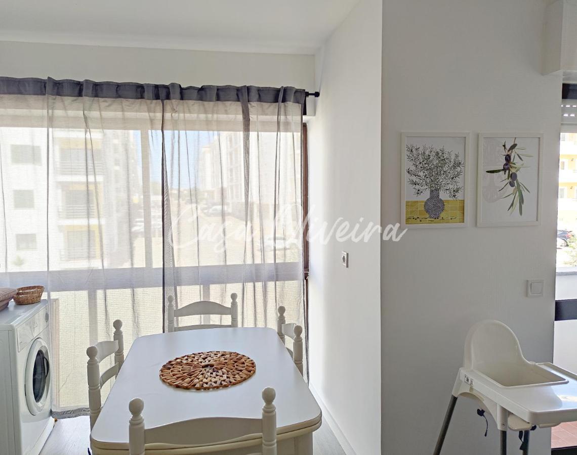 Casa Oliveira - Sunny 2-Bed Retreat Steps From The Beach Армасан-де-Пера Экстерьер фото
